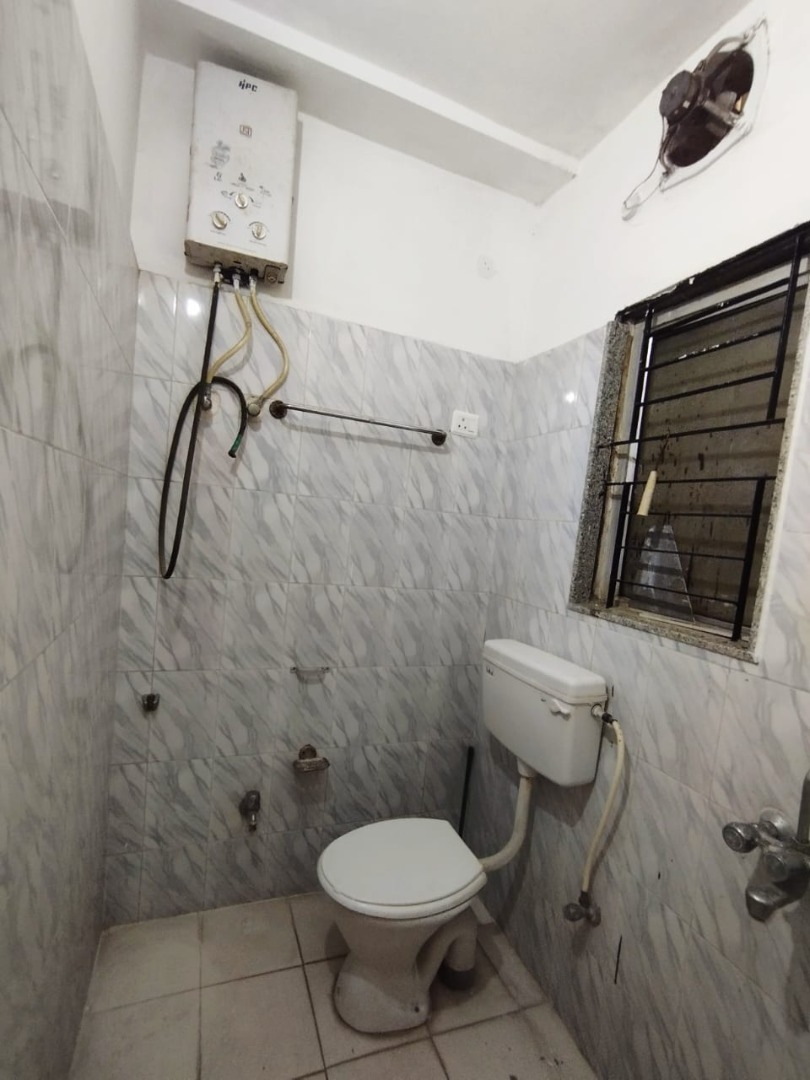 Unfurnished 3bhk in Shri Shirdi Sai Baba Mandir, Radha Nagar Path, Chachal, Six Mile, Guwahati, Assam, India for Rent